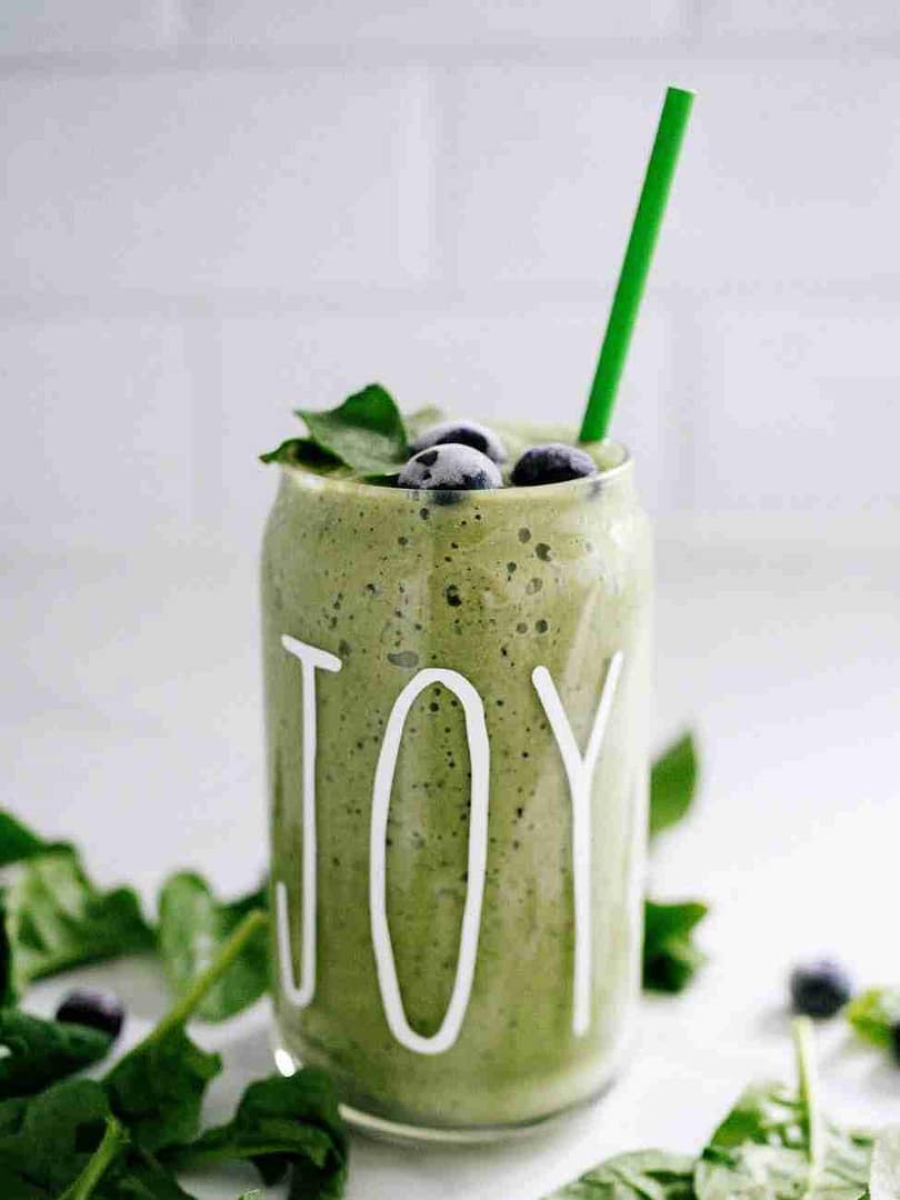 low carb smoothie green smoothie with berries